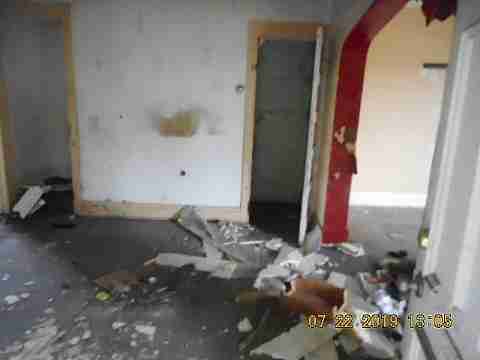 8558 Orangelawn (10)_m.jpg